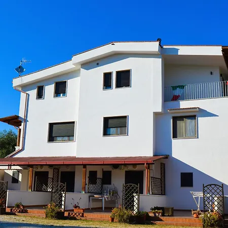 Valle Degli Ulivi 公寓